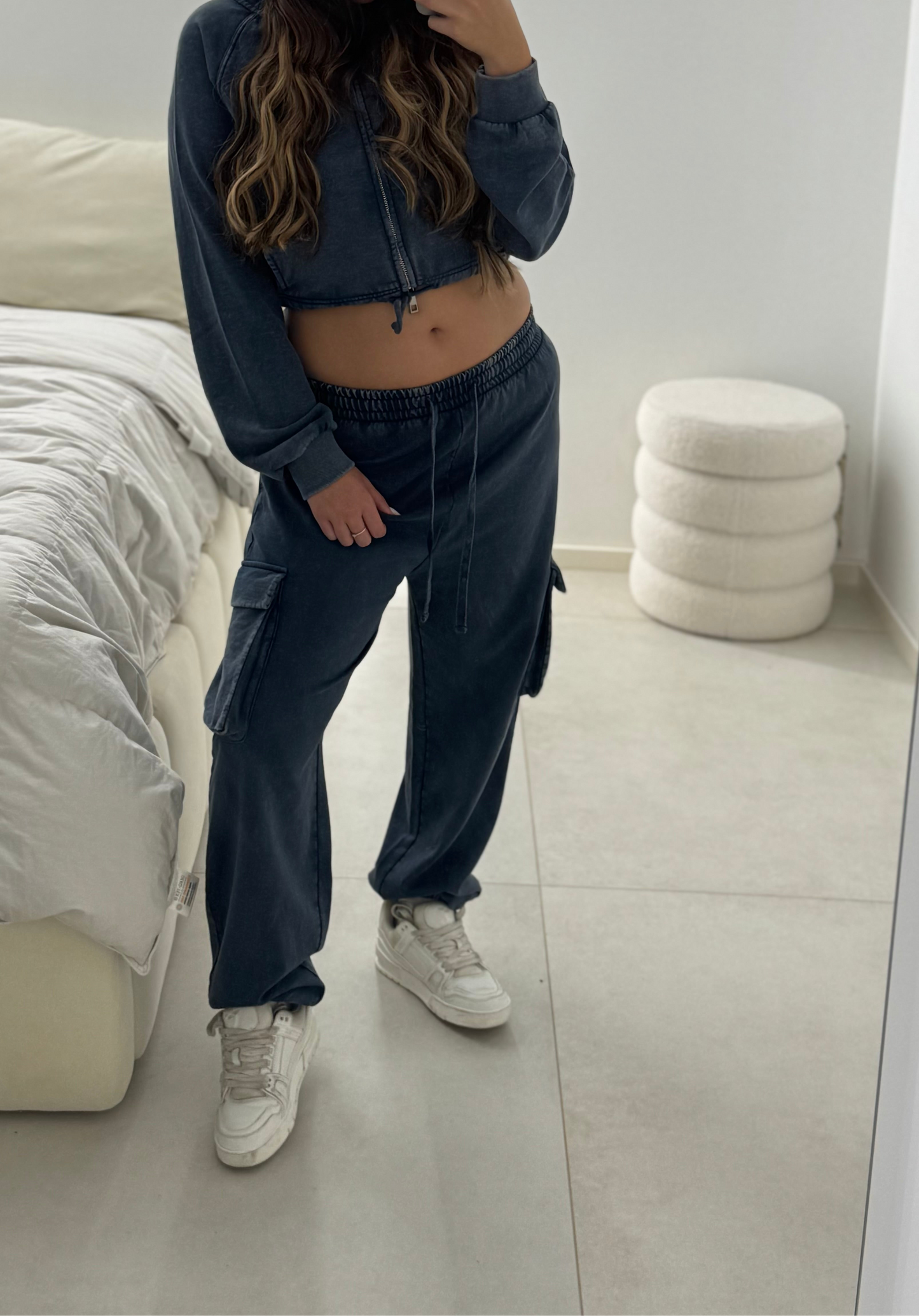 COMPLETO FAKE JEANS FELPA ZIP CROP