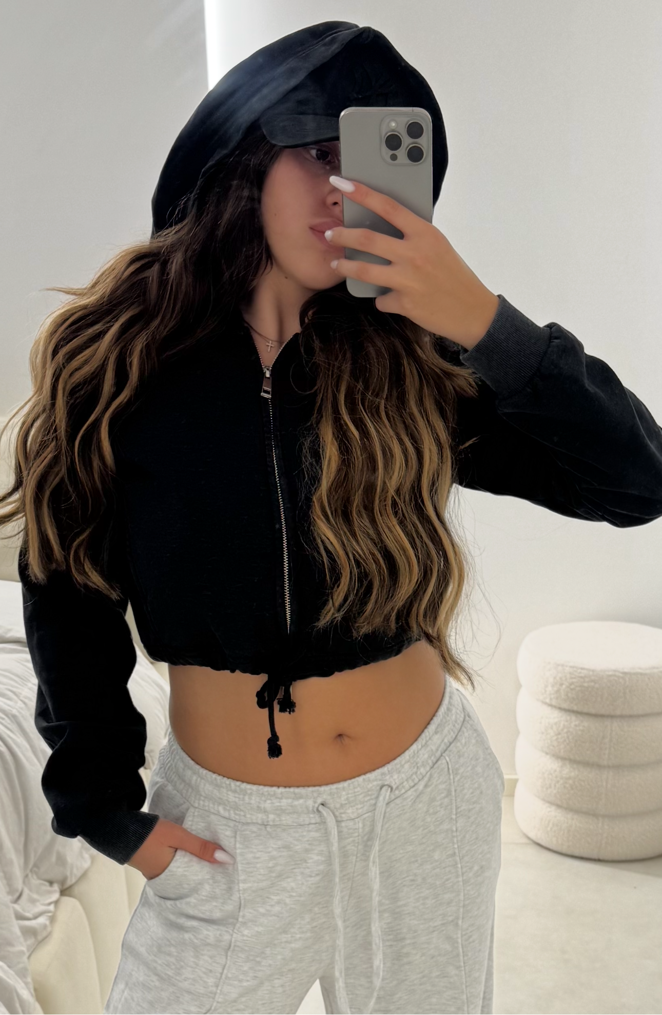 FELPA CROP CON ZIP